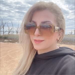 Meet your Posher, Toba